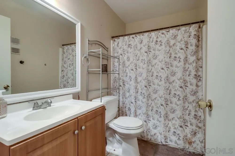 Photo #29: 250038184 Listing: Photo #29