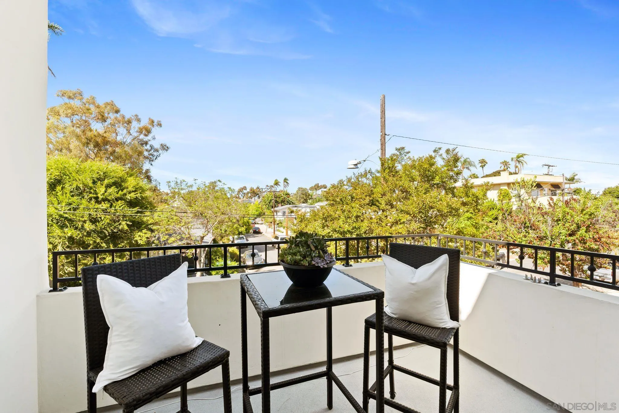 https://cdn.realtyfeed.com/cdn/127/250038189/067e27c51a6daa5c90f8fc8b125483ab.webp