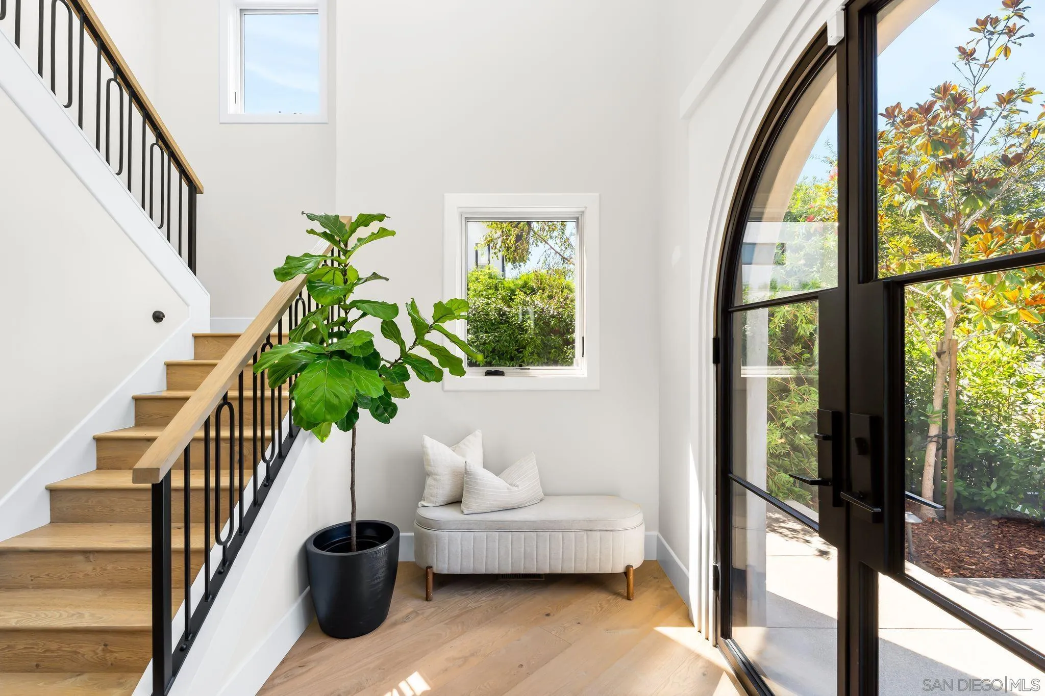 https://cdn.realtyfeed.com/cdn/127/250038189/18bf33e4231352f252ec7d1926bd0d31.webp