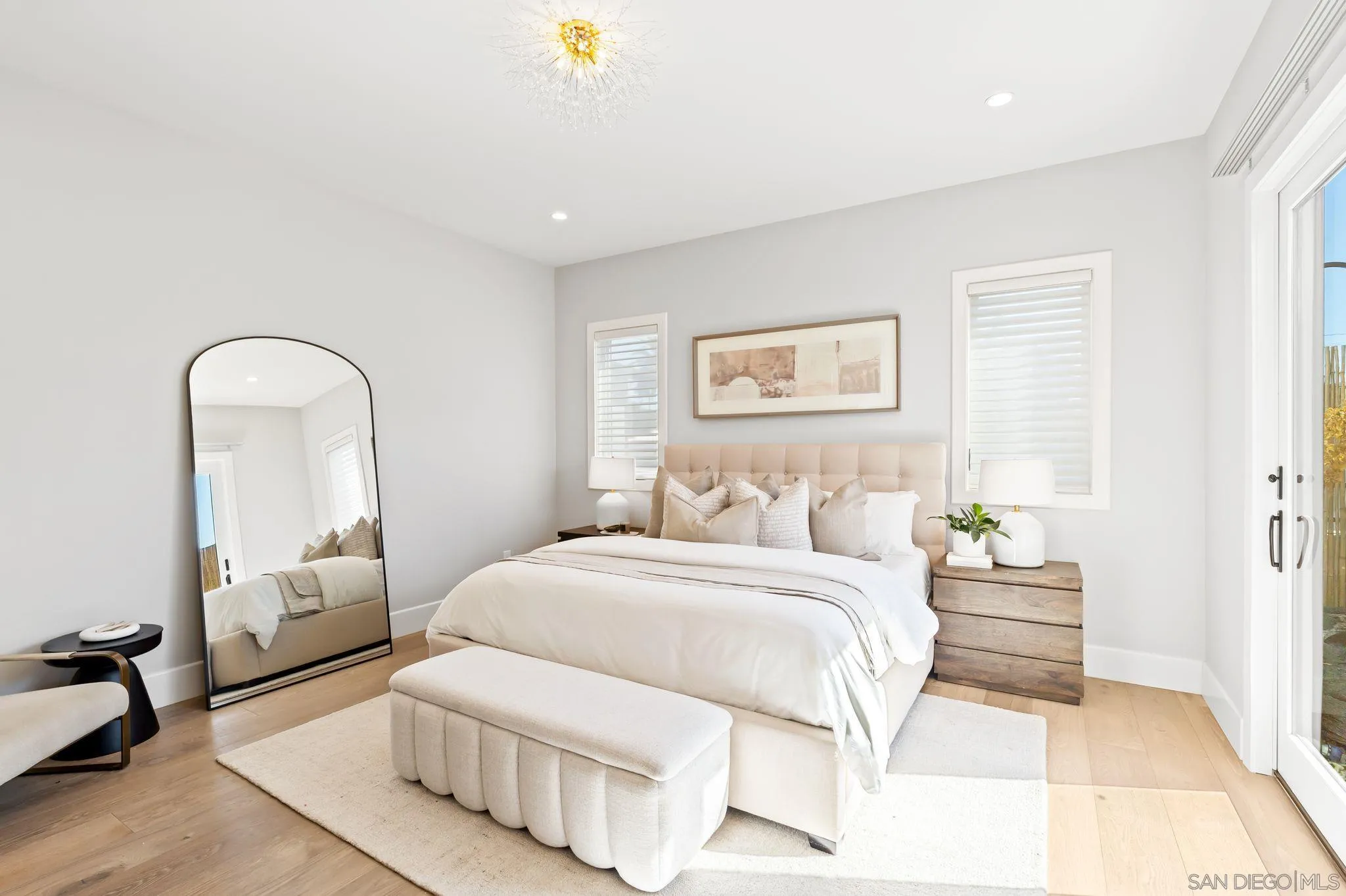 https://cdn.realtyfeed.com/cdn/127/250038189/65d2090386320e56fb90cf9e21bcf3b7.webp