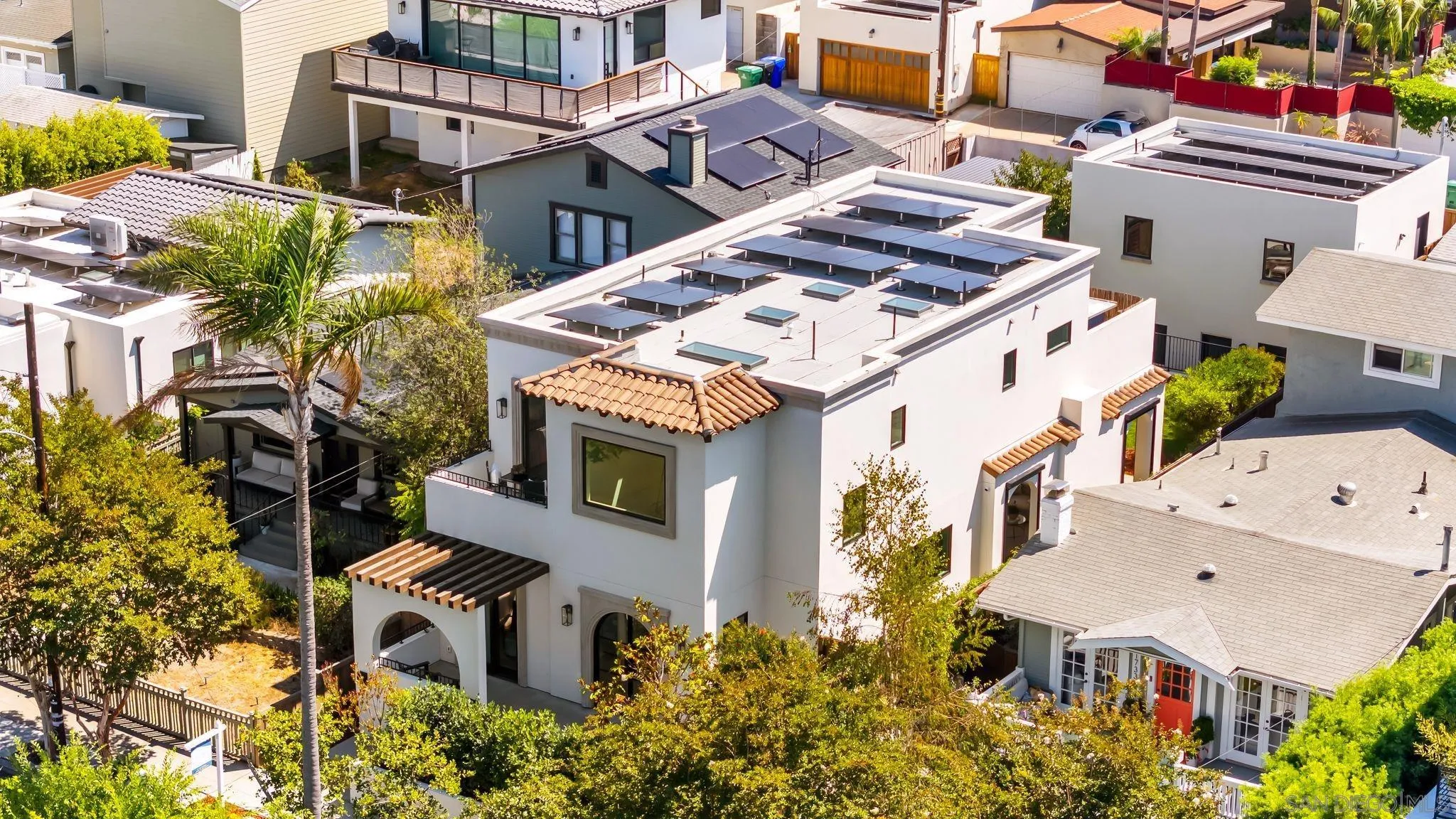 https://cdn.realtyfeed.com/cdn/127/250038189/6e688eba095b7bc9d2520be155b986b7.webp