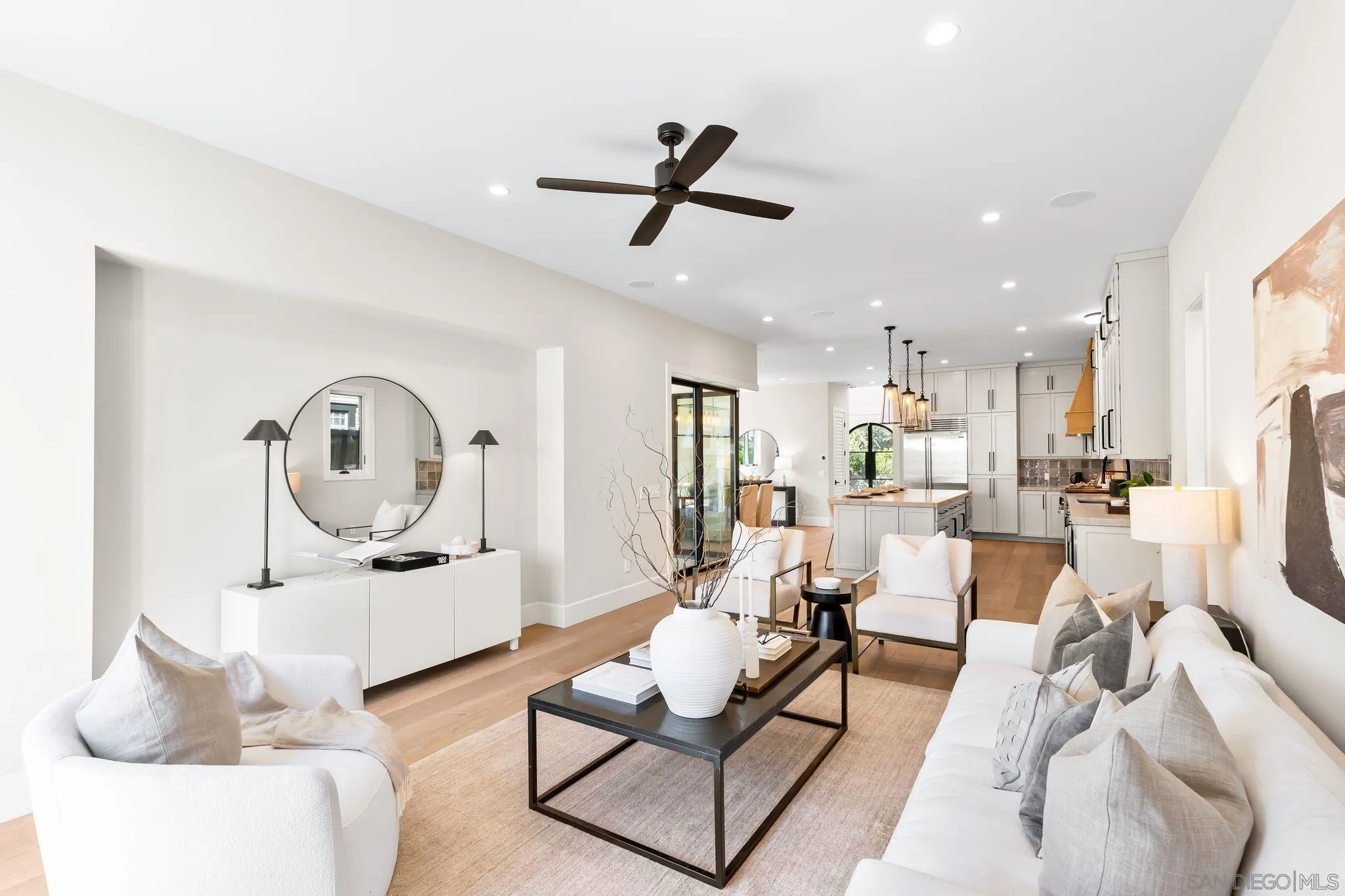 https://cdn.realtyfeed.com/cdn/127/250038189/7b1ab81d2967c954cabf8e0fd7e85082.webp