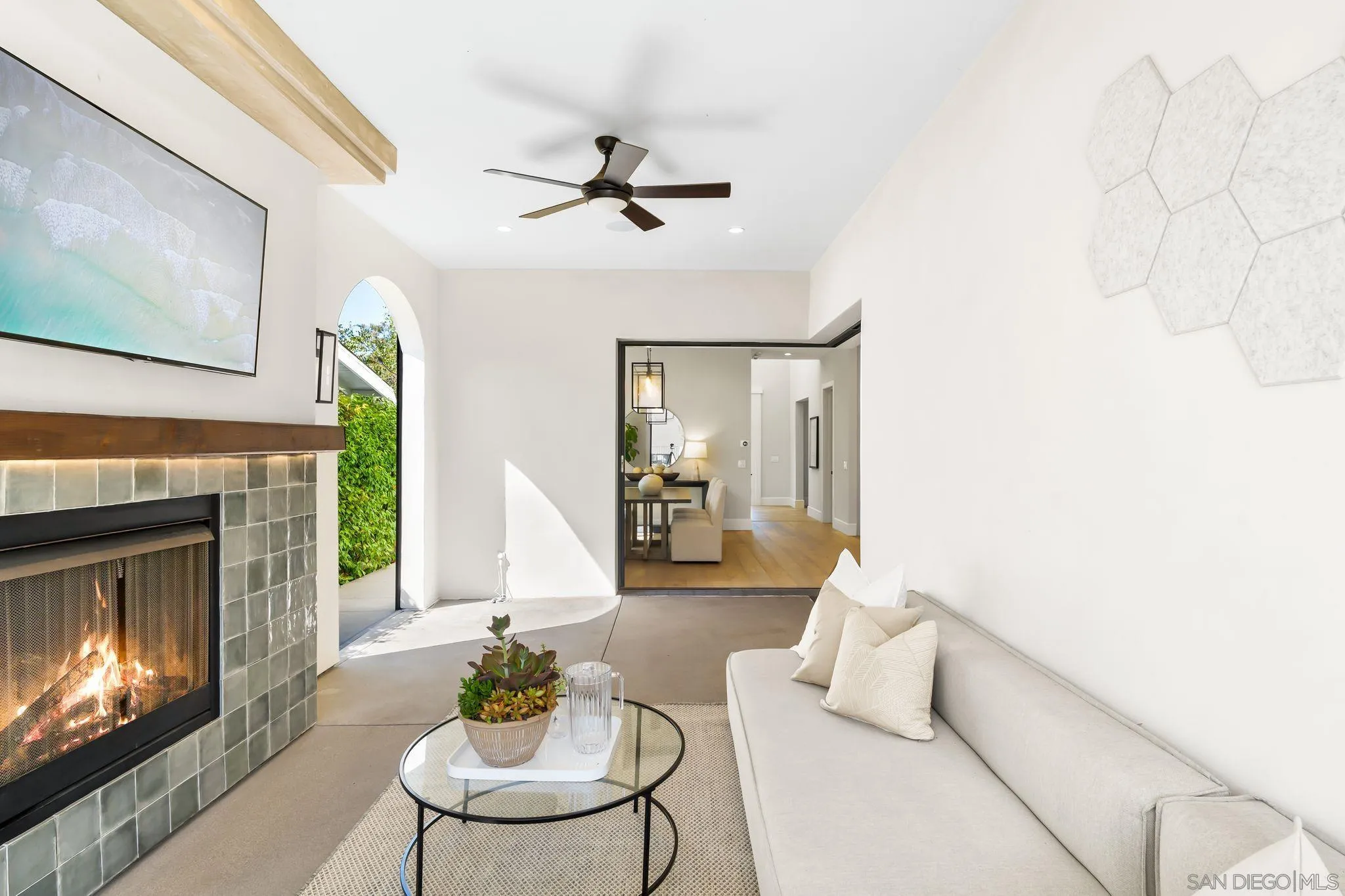 https://cdn.realtyfeed.com/cdn/127/250038189/8f2ed574c03035fcc7d31c5946a4644f.webp