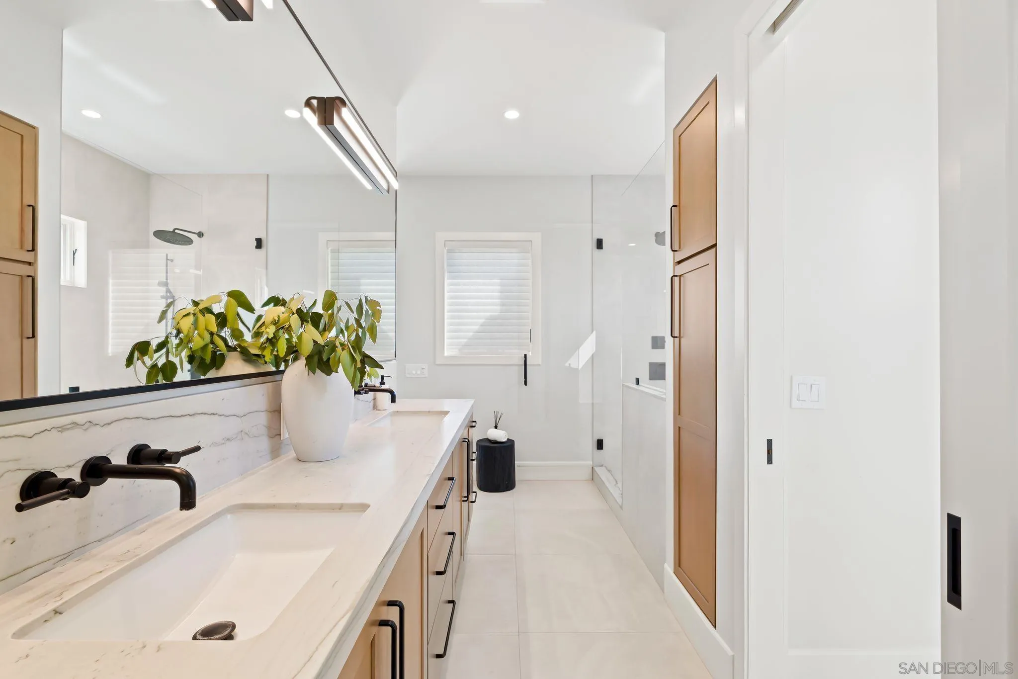 https://cdn.realtyfeed.com/cdn/127/250038189/f5bf0293157885009f01d59a09753530.webp