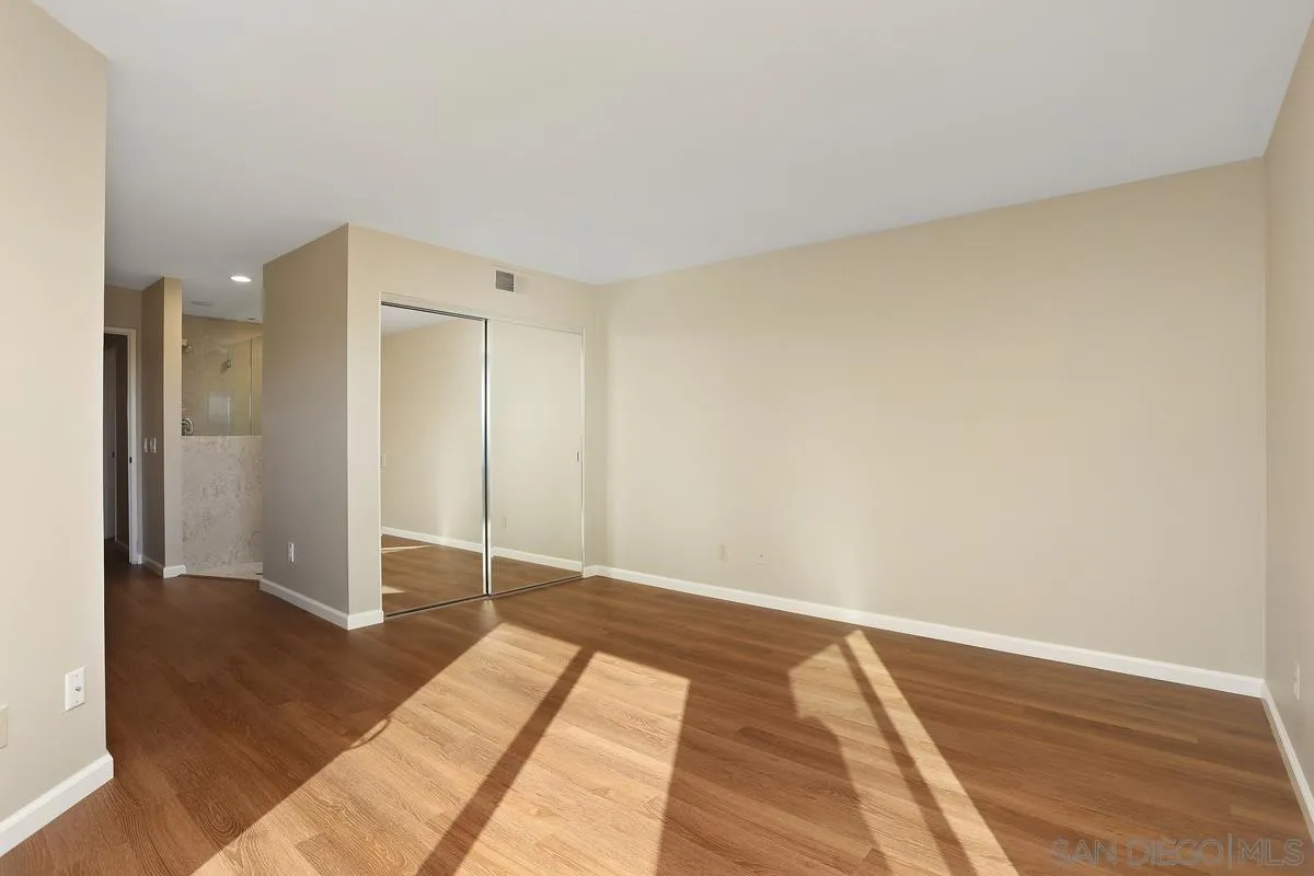 https://cdn.realtyfeed.com/cdn/127/250038199/758d11fff7543db0f1a30ed2880c1460.webp