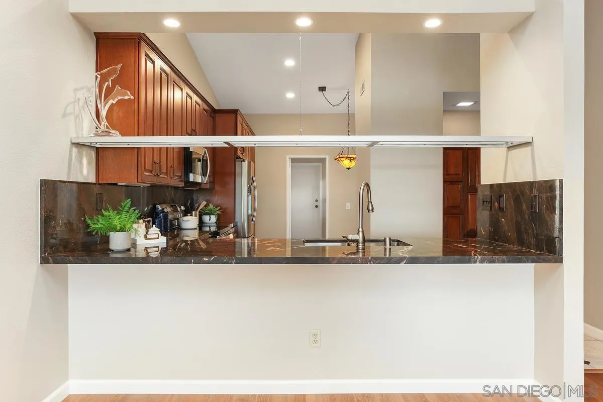 https://cdn.realtyfeed.com/cdn/127/250038199/8b131a7cc08cf78944da449f492bd6f9.webp