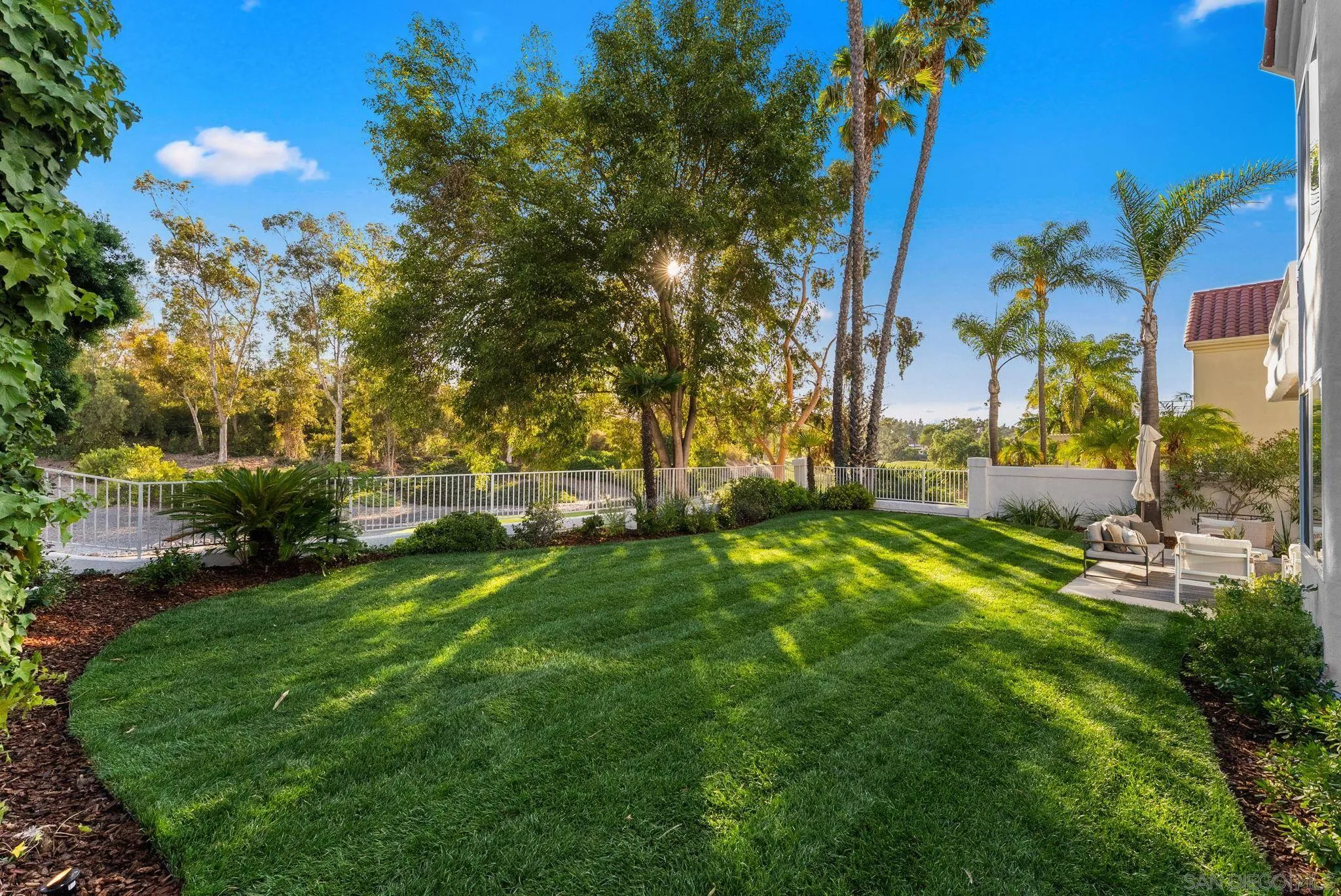 https://cdn.realtyfeed.com/cdn/127/250038202/8febeb9781514cbe785bece3856e09e9.webp