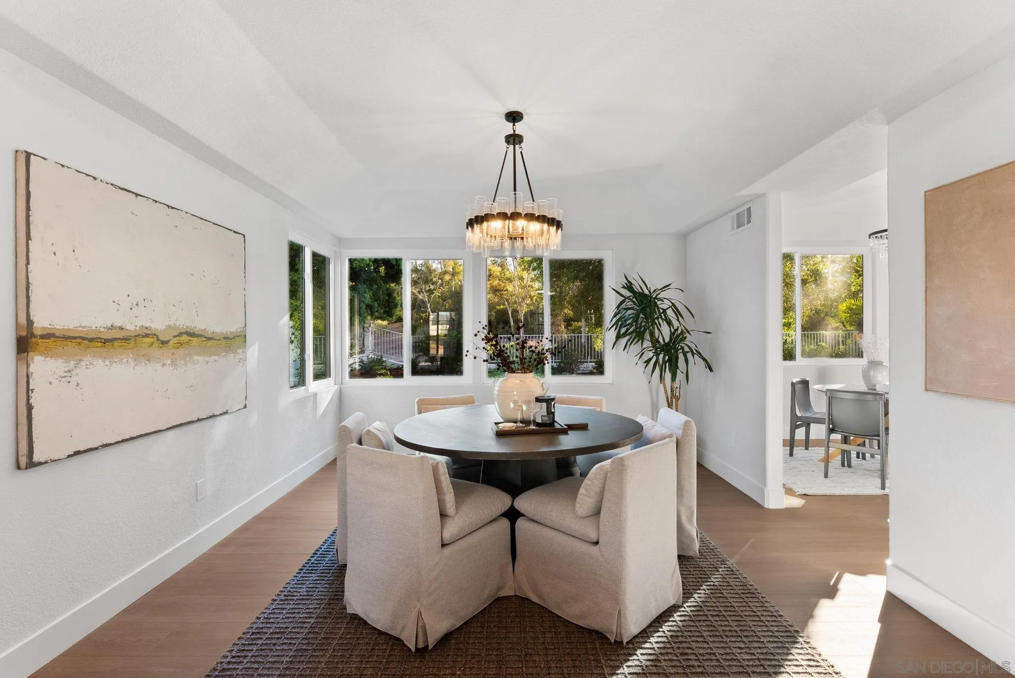 https://cdn.realtyfeed.com/cdn/127/250038202/a2fc9ec3d20b467b9df2dcc09dffed42.webp