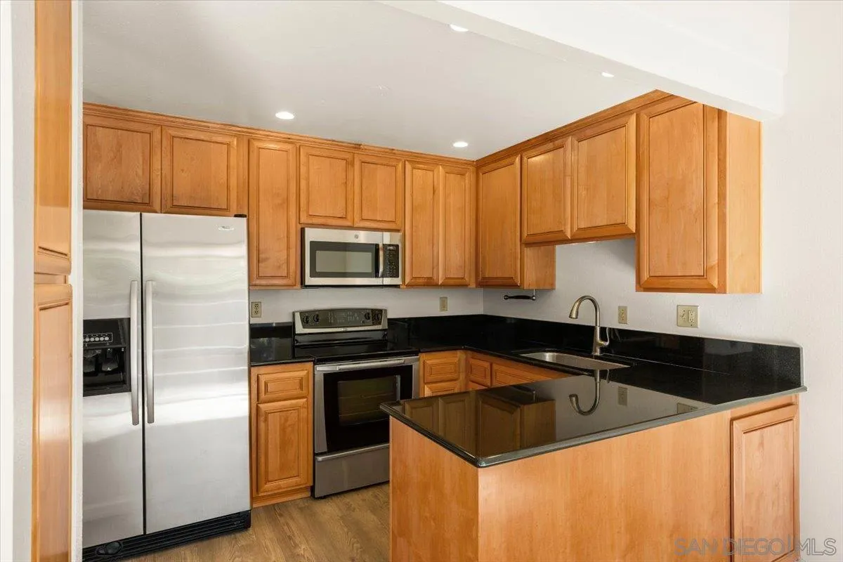 Photo #8: 250038212 Listing: Photo #8