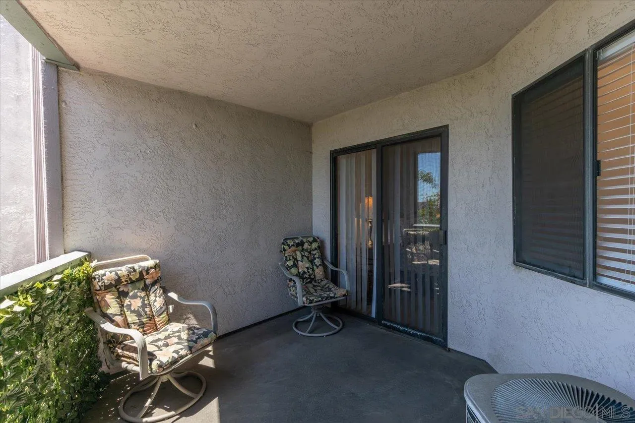 https://cdn.realtyfeed.com/cdn/127/250038229/2f64d6c6853b637672ea23b5a851ee62.webp