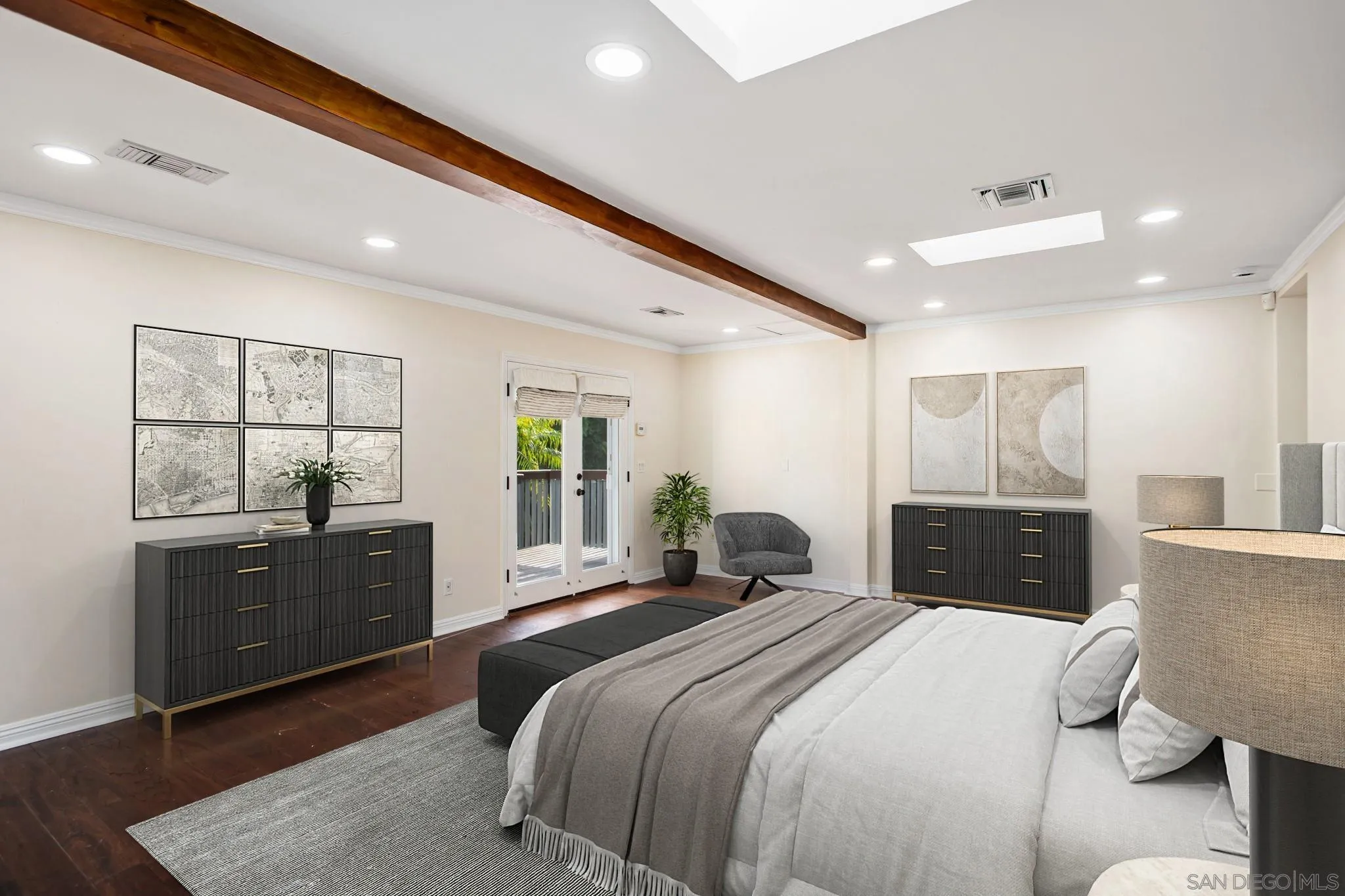 https://cdn.realtyfeed.com/cdn/127/250038230/fc87593783e38d3198ba0614eeddd2bd.webp