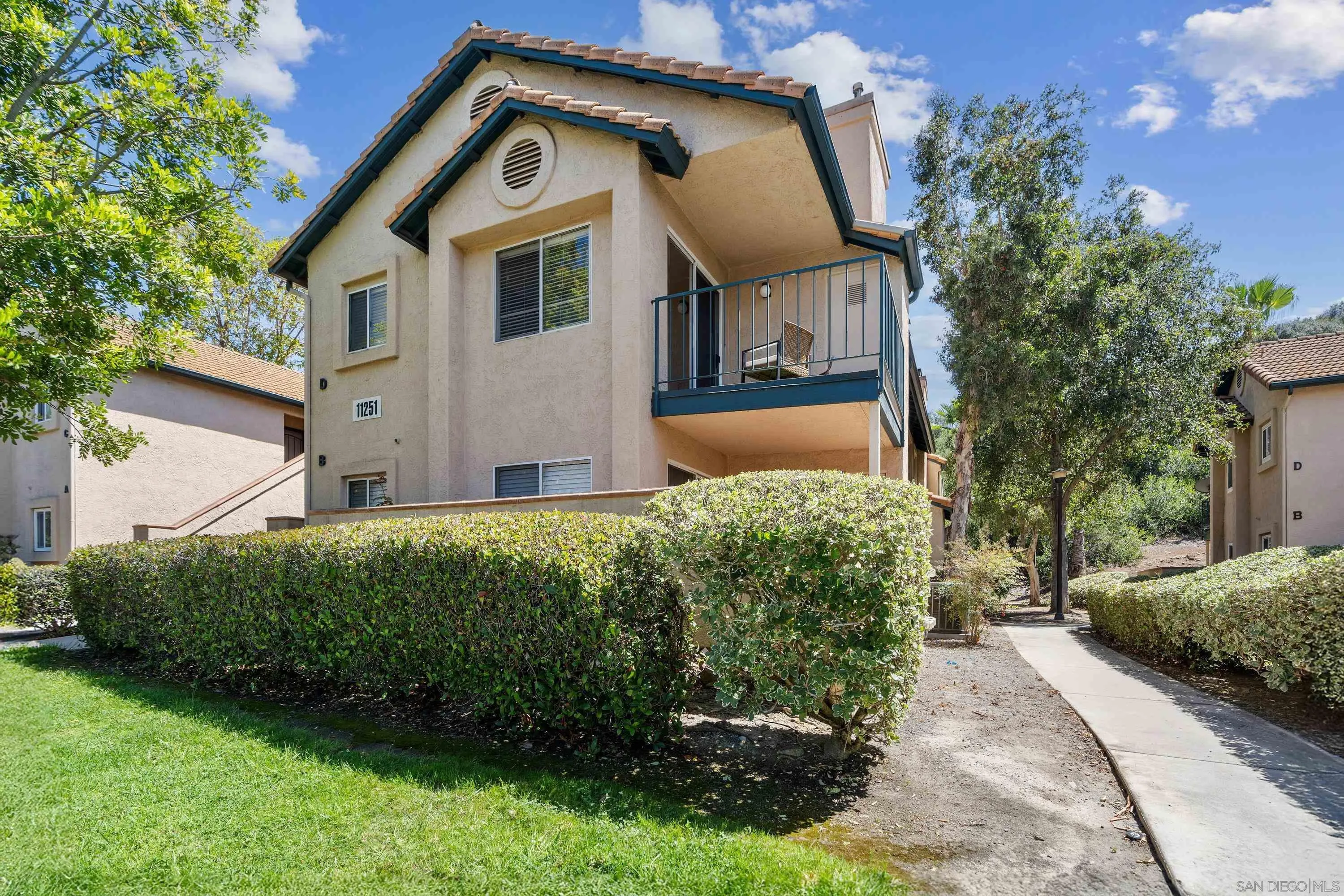 Photo #2: 250038232 Listing 