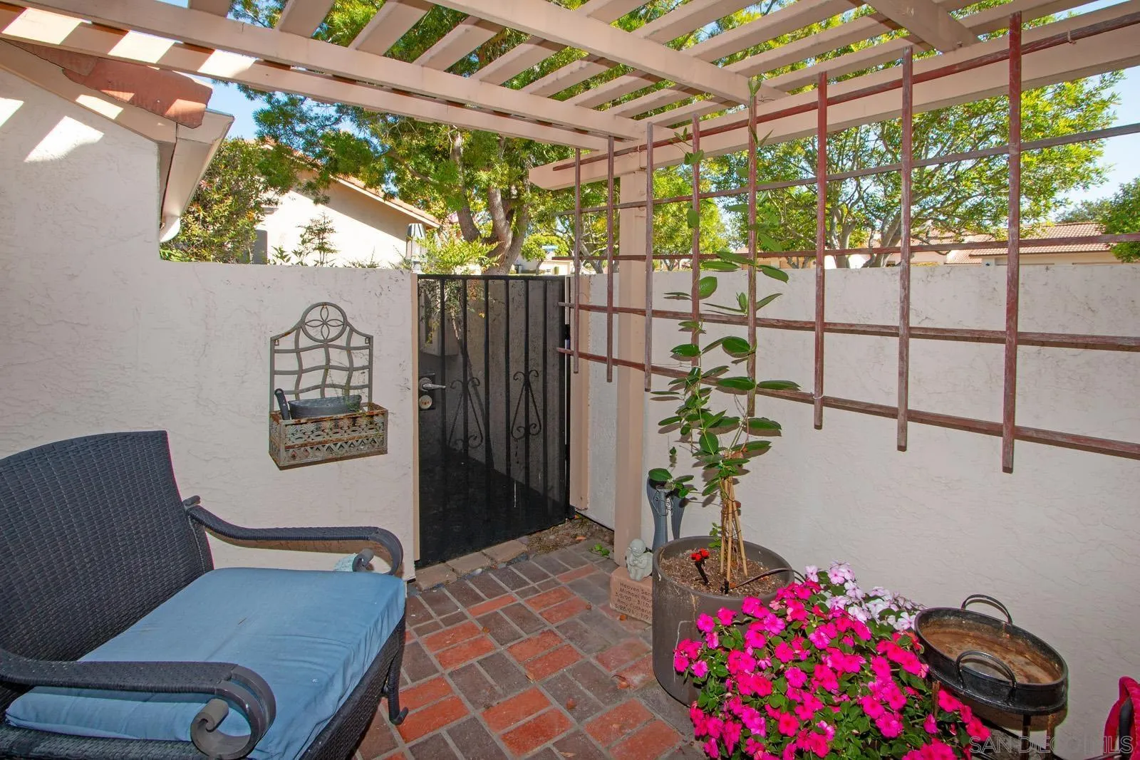 https://cdn.realtyfeed.com/cdn/127/250038234/0d593a3bd79f003e85c160668d22e91c.webp