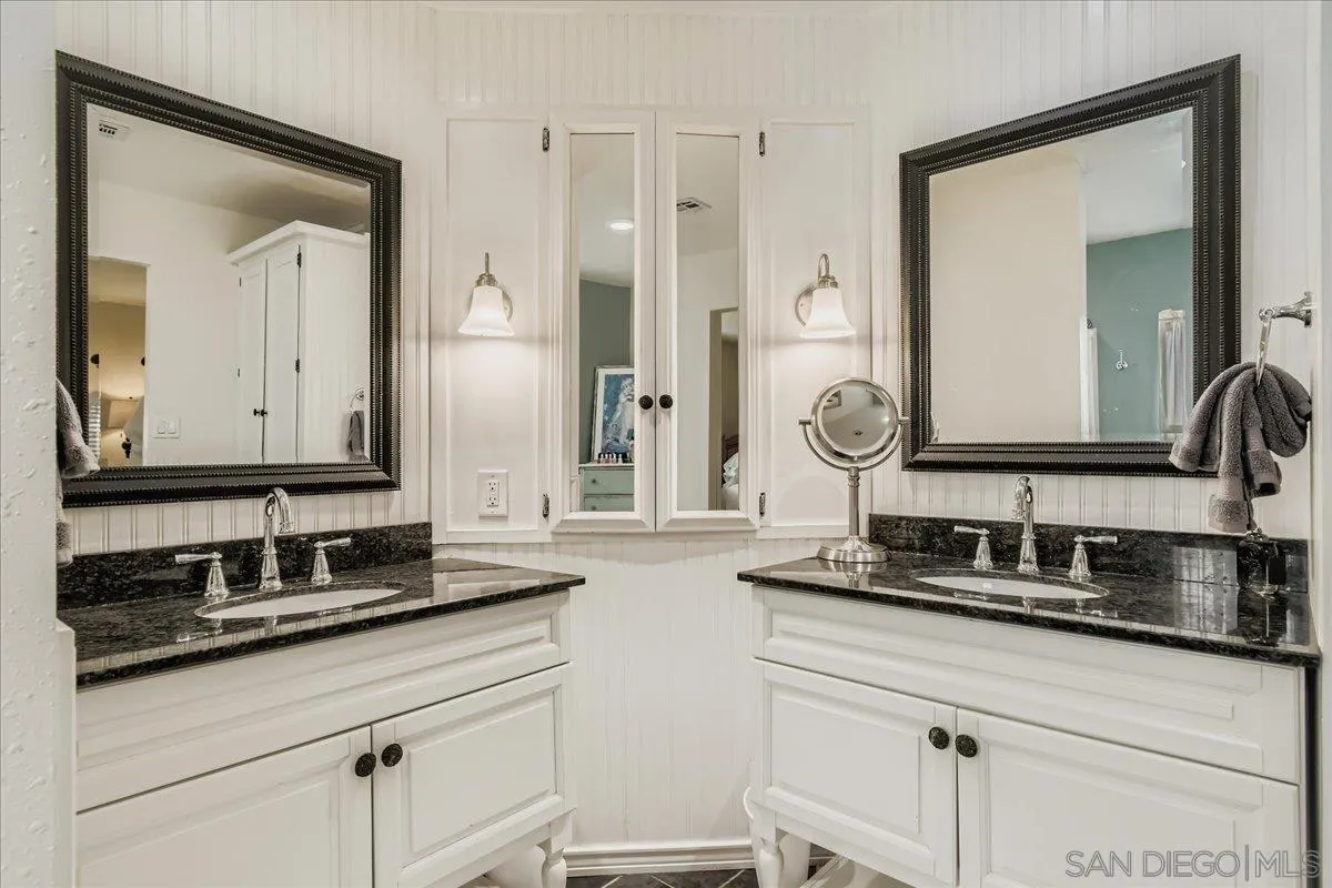 https://cdn.realtyfeed.com/cdn/127/250038236/369af68c88f67c9b9f7bcccfb02bbe42.webp