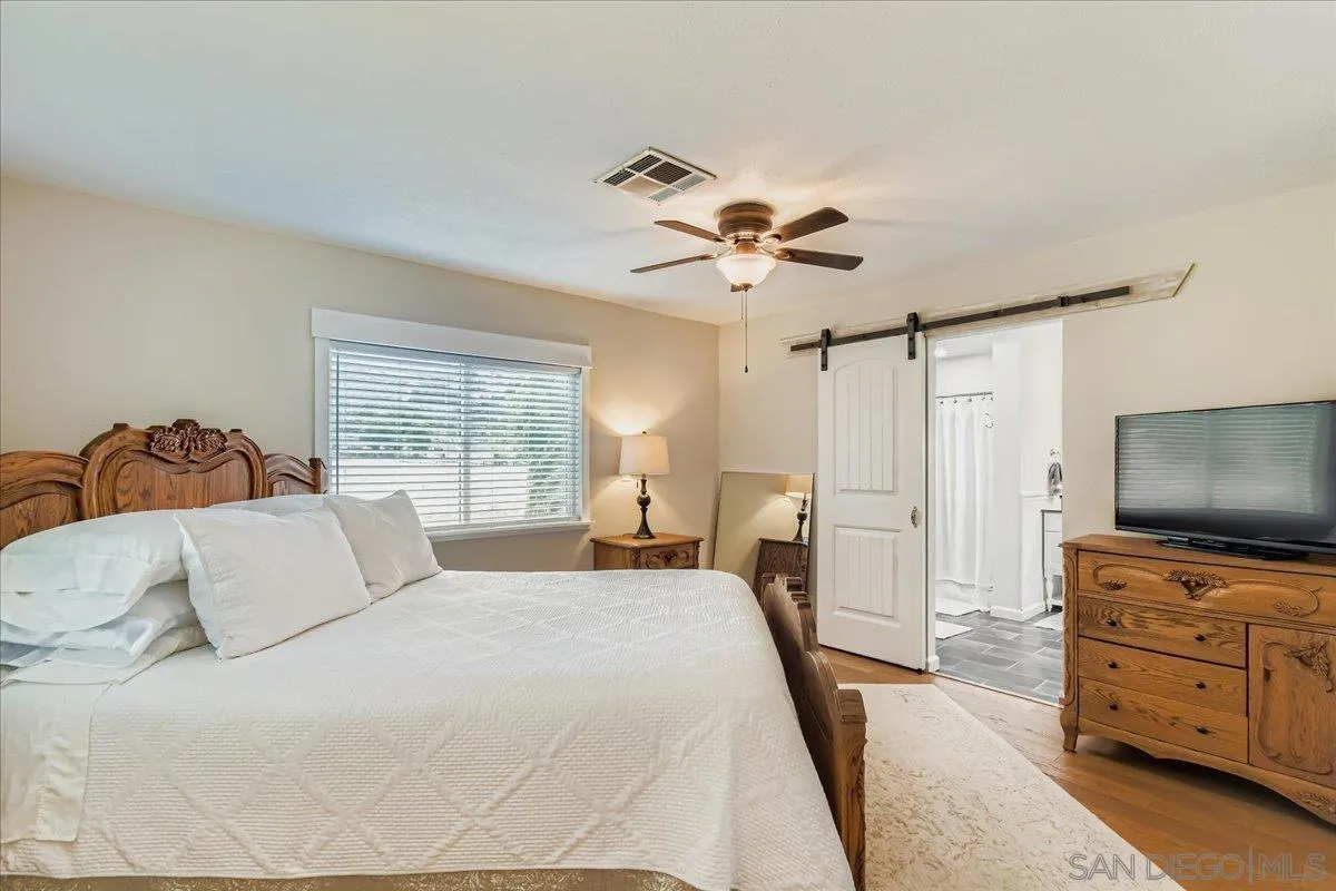 https://cdn.realtyfeed.com/cdn/127/250038236/e0ce2da0ae737ca3b7172bf38f56c06f.webp