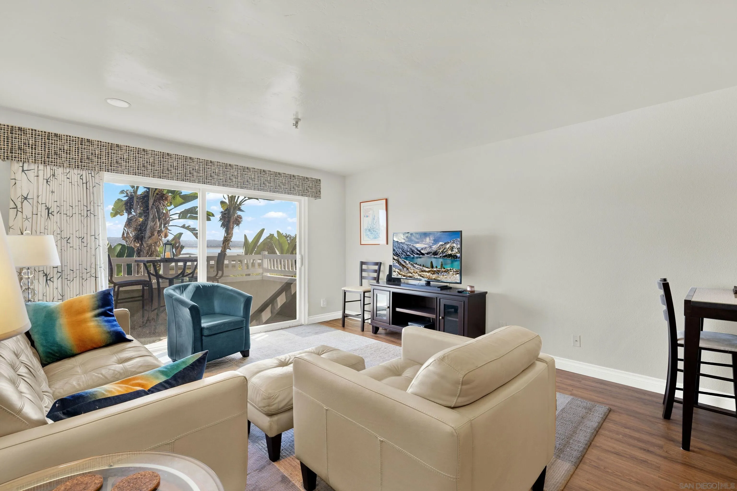 https://cdn.realtyfeed.com/cdn/127/250038237/92e48f93ea28c4f024658f3391c16224.webp