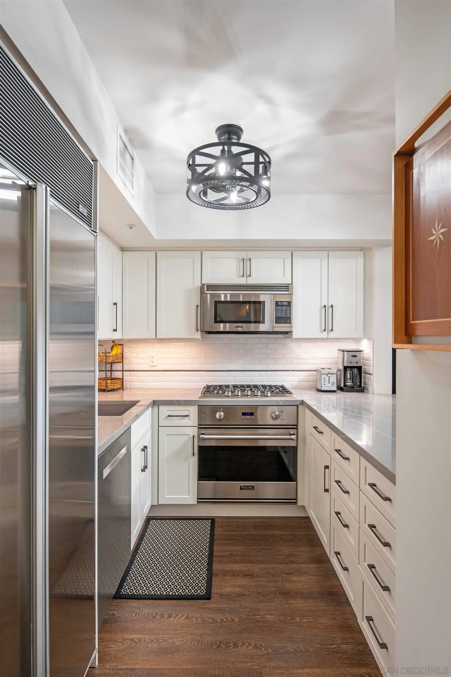 https://cdn.realtyfeed.com/cdn/127/250038242/3cea29932f2a03a7eb4f94a1e66ab6aa.webp