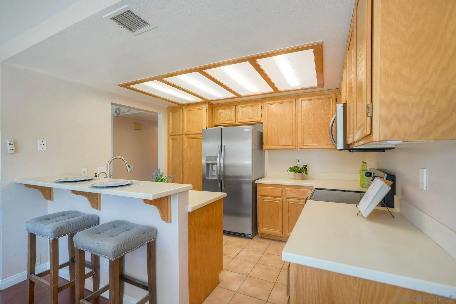 Photo #8: 250038243 Listing: Photo #8