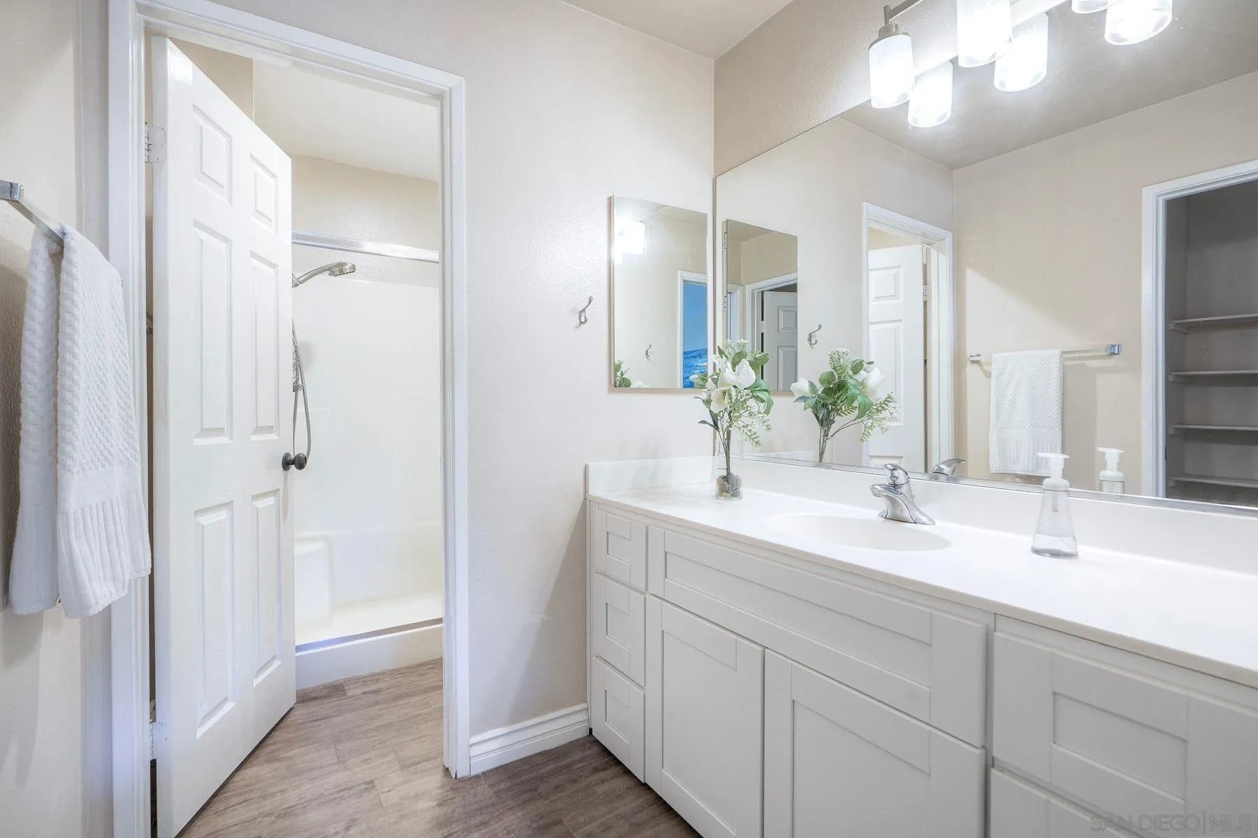 Photo #18: 250038243 Listing: Photo #18