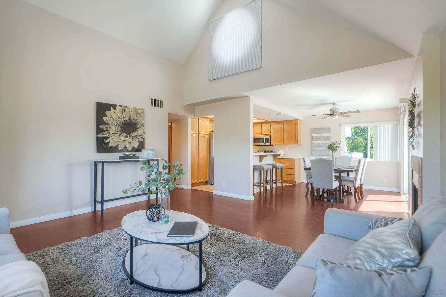 Photo #3: 250038243 Listing 