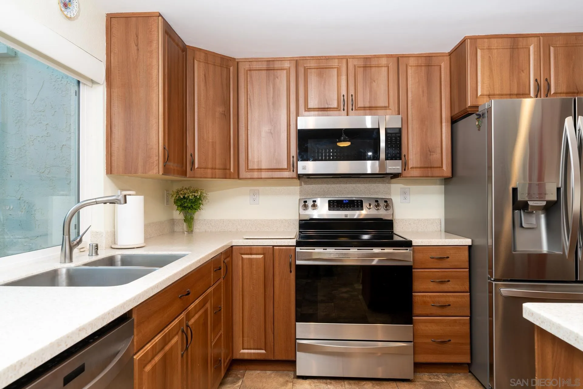 https://cdn.realtyfeed.com/cdn/127/250038249/3a62316e51c2c9d89de406dba7b35e52.webp