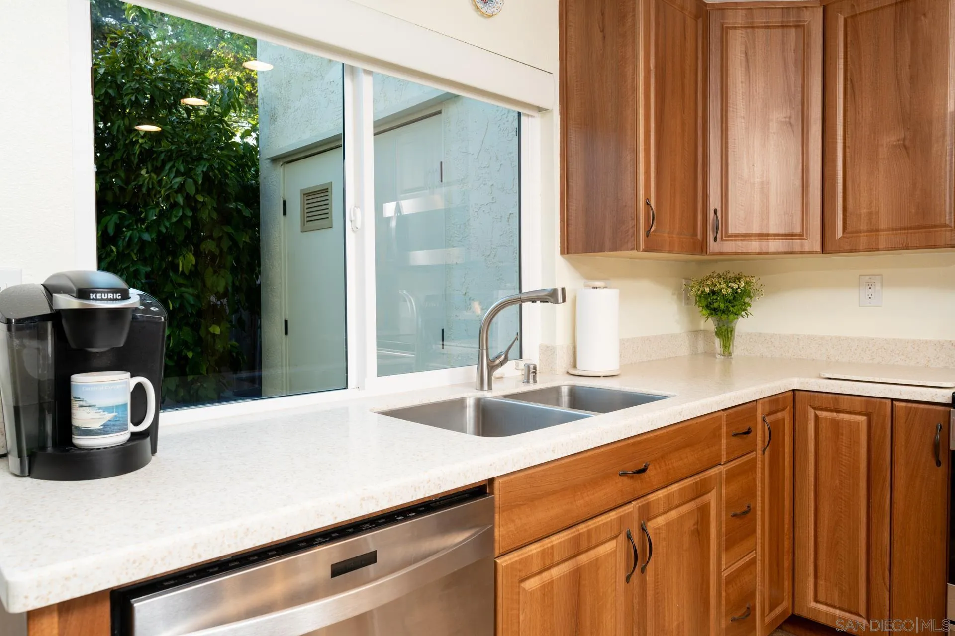 https://cdn.realtyfeed.com/cdn/127/250038249/c33b692dd455d1fa58e468e7b80d239a.webp