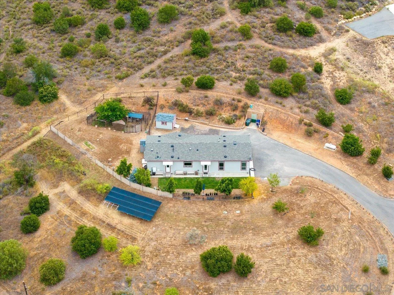 https://cdn.realtyfeed.com/cdn/127/250038254/ad0a8a4c0f0ce59b17e576c752a24c64.webp