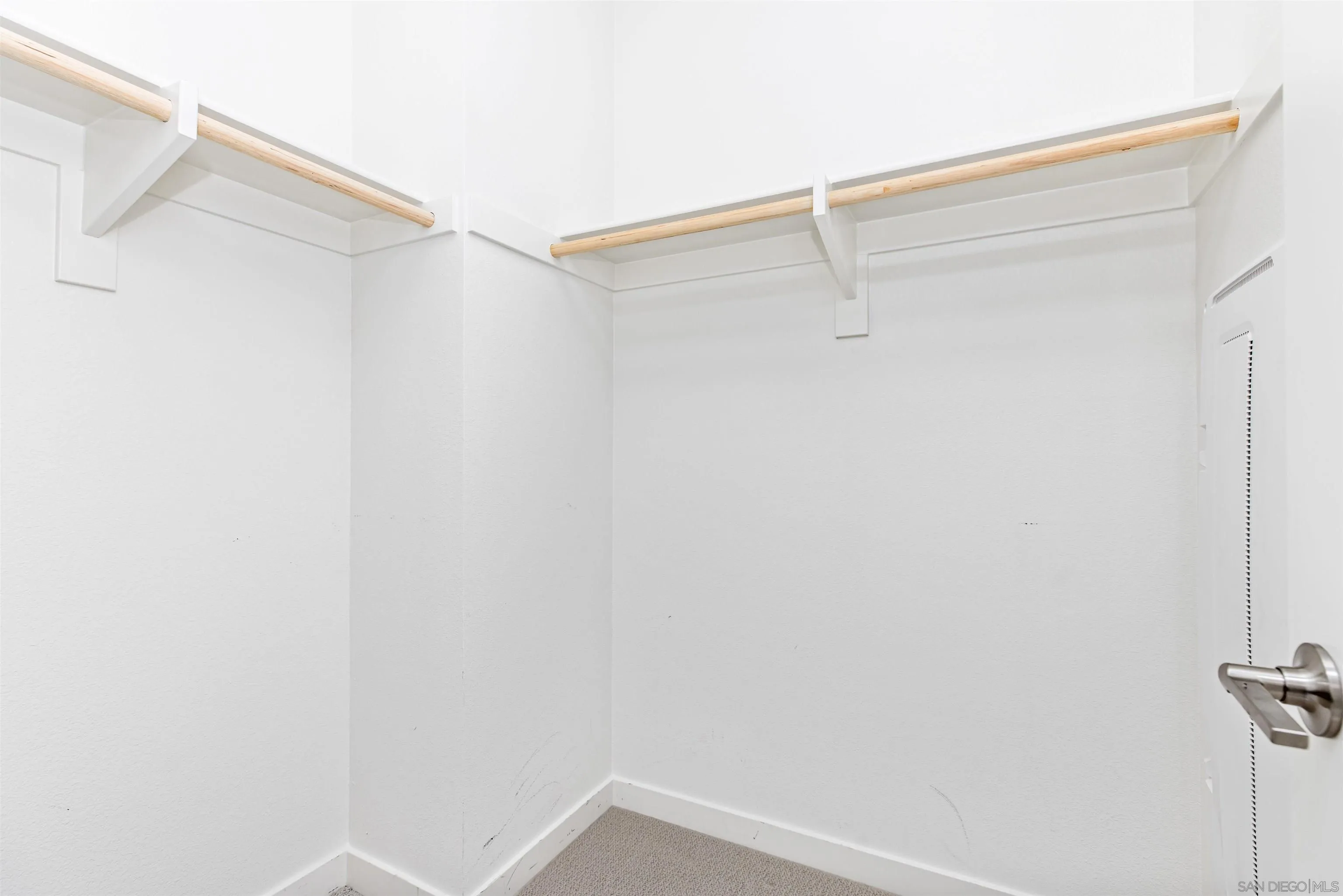 Photo #22: 250038259 Listing: Photo #22