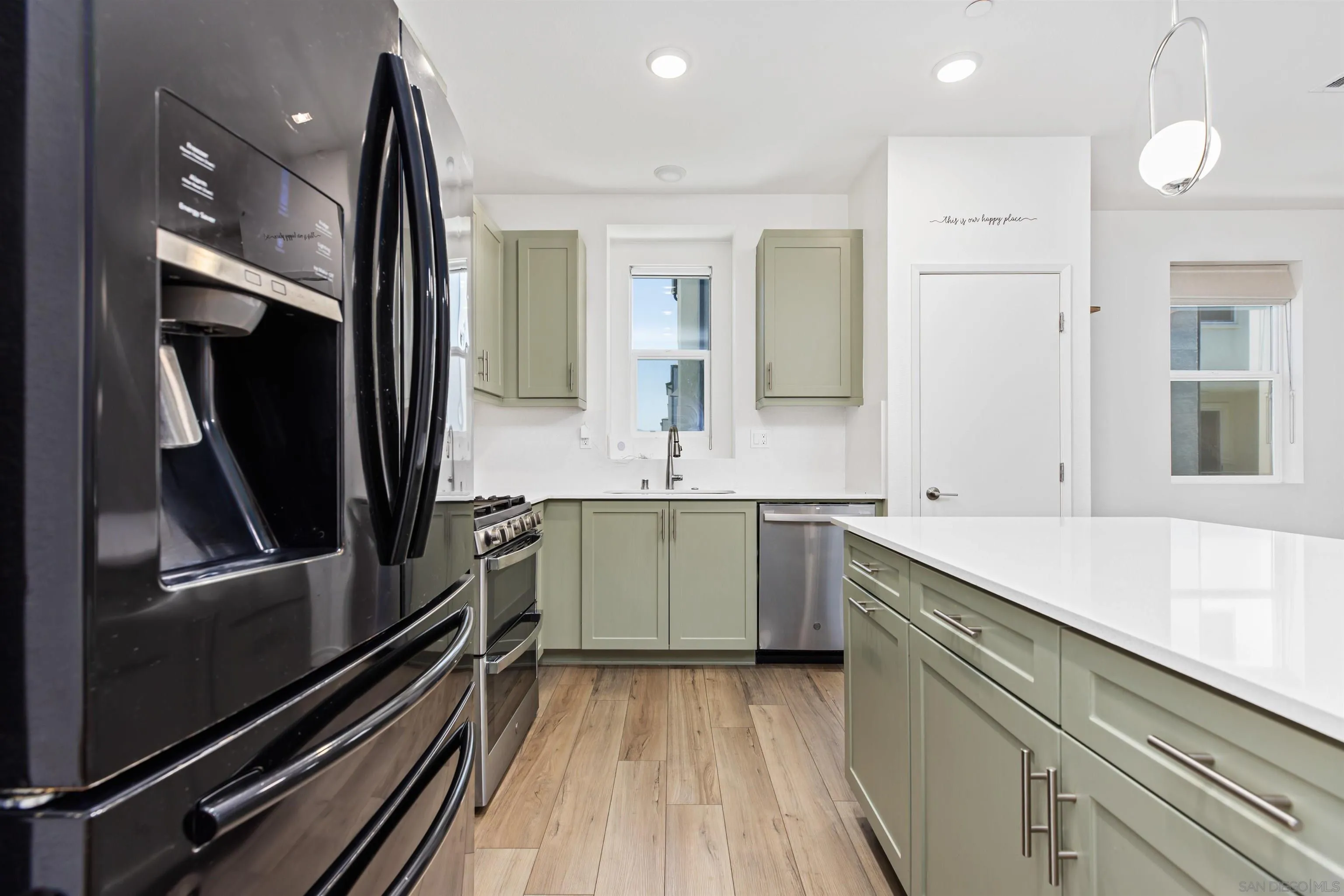 Photo #11: 250038259 Listing: Photo #11