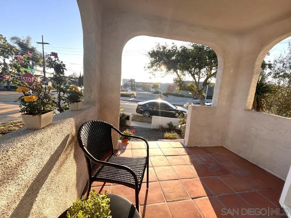 https://cdn.realtyfeed.com/cdn/127/250038260/eb2d5e3a7b1f2a55b46ca32187c41f7e.webp