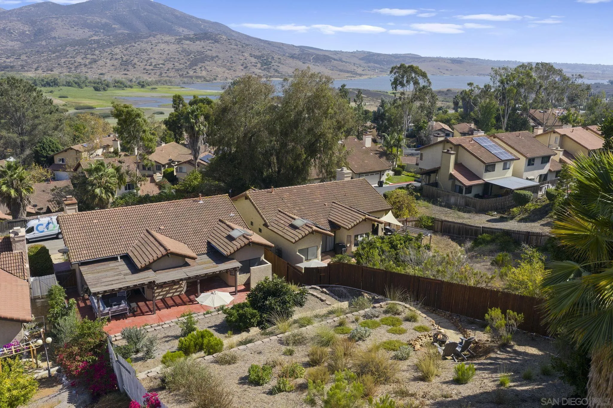 https://cdn.realtyfeed.com/cdn/127/250038263/b908e0ff5a552f9c8d6780b7756a1c7f.webp