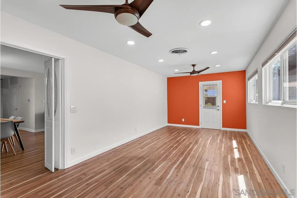https://cdn.realtyfeed.com/cdn/127/250038264/15c5713e0fddbcff17221ba57a64e8dc.webp