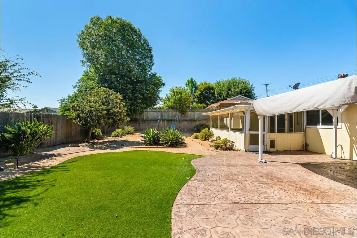 https://cdn.realtyfeed.com/cdn/127/250038264/1a245078dcf3e4c2c2fb32d7000d544b.webp