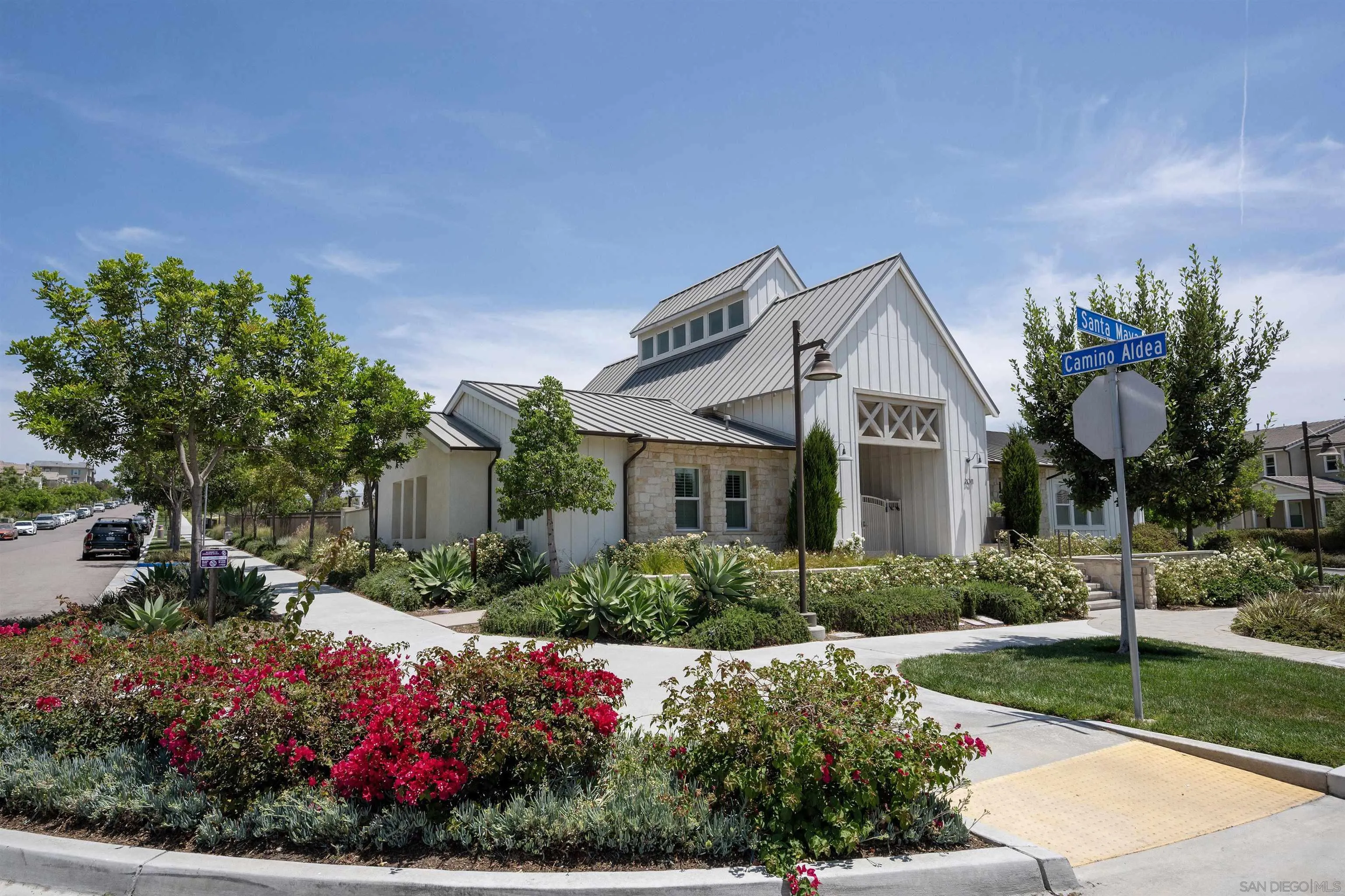 https://cdn.realtyfeed.com/cdn/127/250038265/750df046f858bed9a0fb1e5c05cb24d9.webp