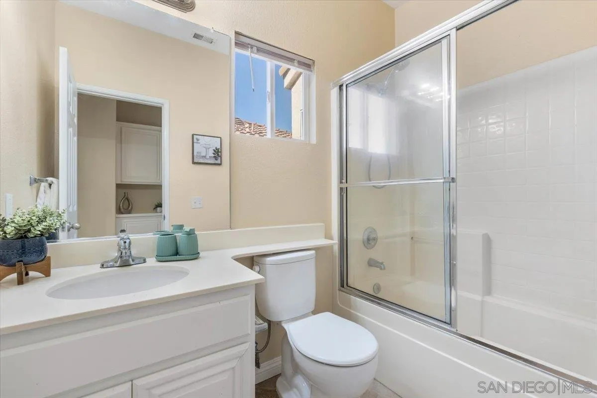 https://cdn.realtyfeed.com/cdn/127/250038266/1046e2ed9f8d6e7e3db884af4f4518c9.webp
