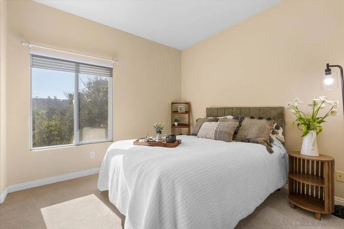 https://cdn.realtyfeed.com/cdn/127/250038266/325d50d3d2364274087498e90d5745c9.webp