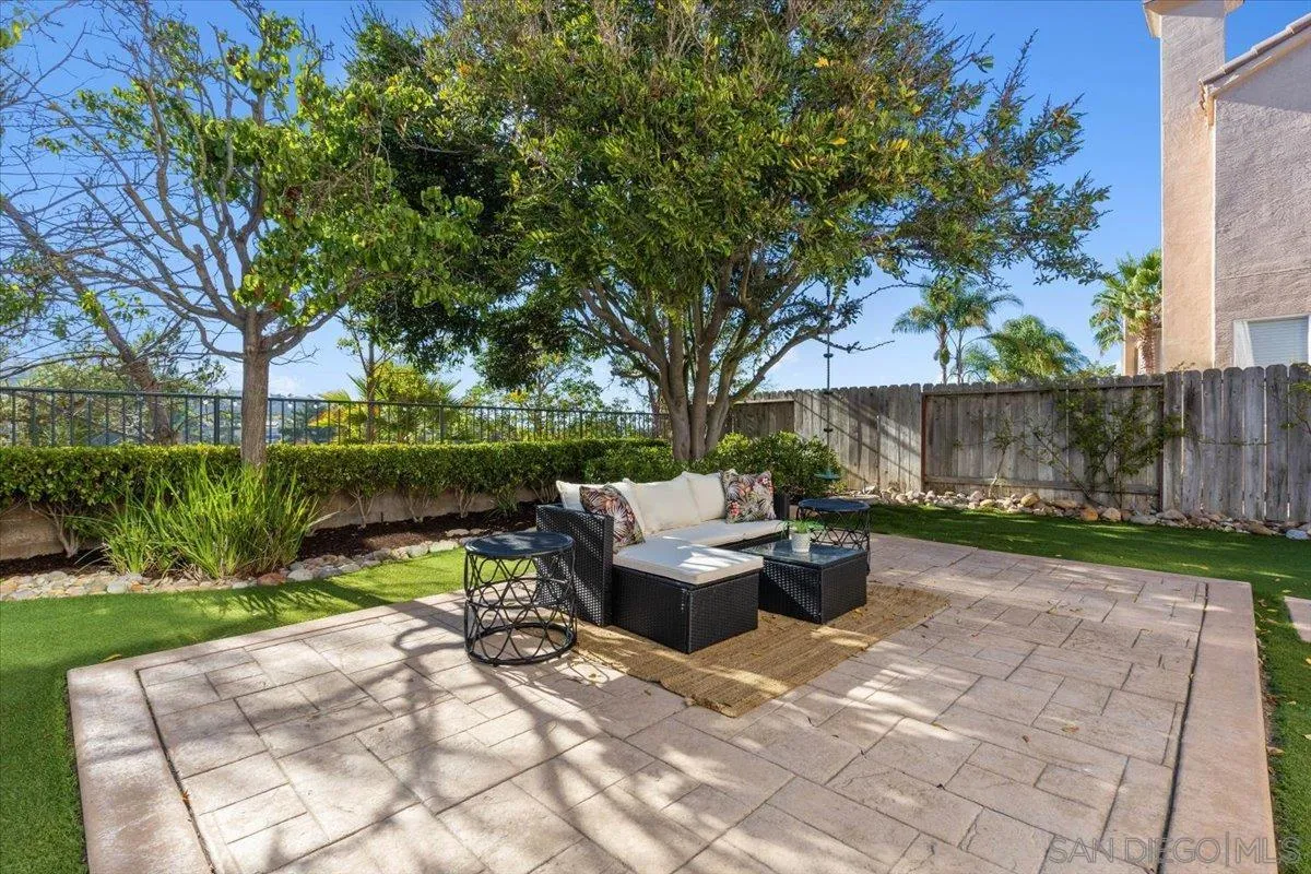 https://cdn.realtyfeed.com/cdn/127/250038266/838ef4ea17a42b92d8d84a8d589a2e1f.webp