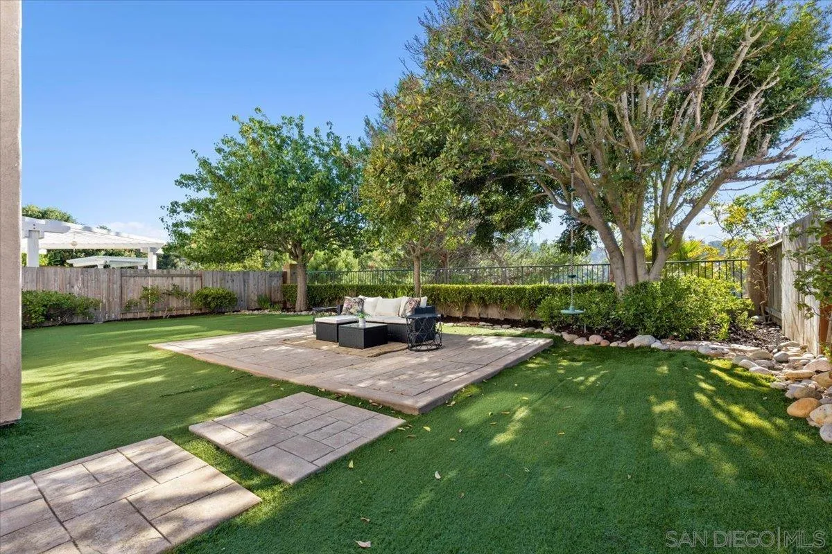 https://cdn.realtyfeed.com/cdn/127/250038266/bbb8d0f5eaeb1f46aaf3e22945aa8907.webp