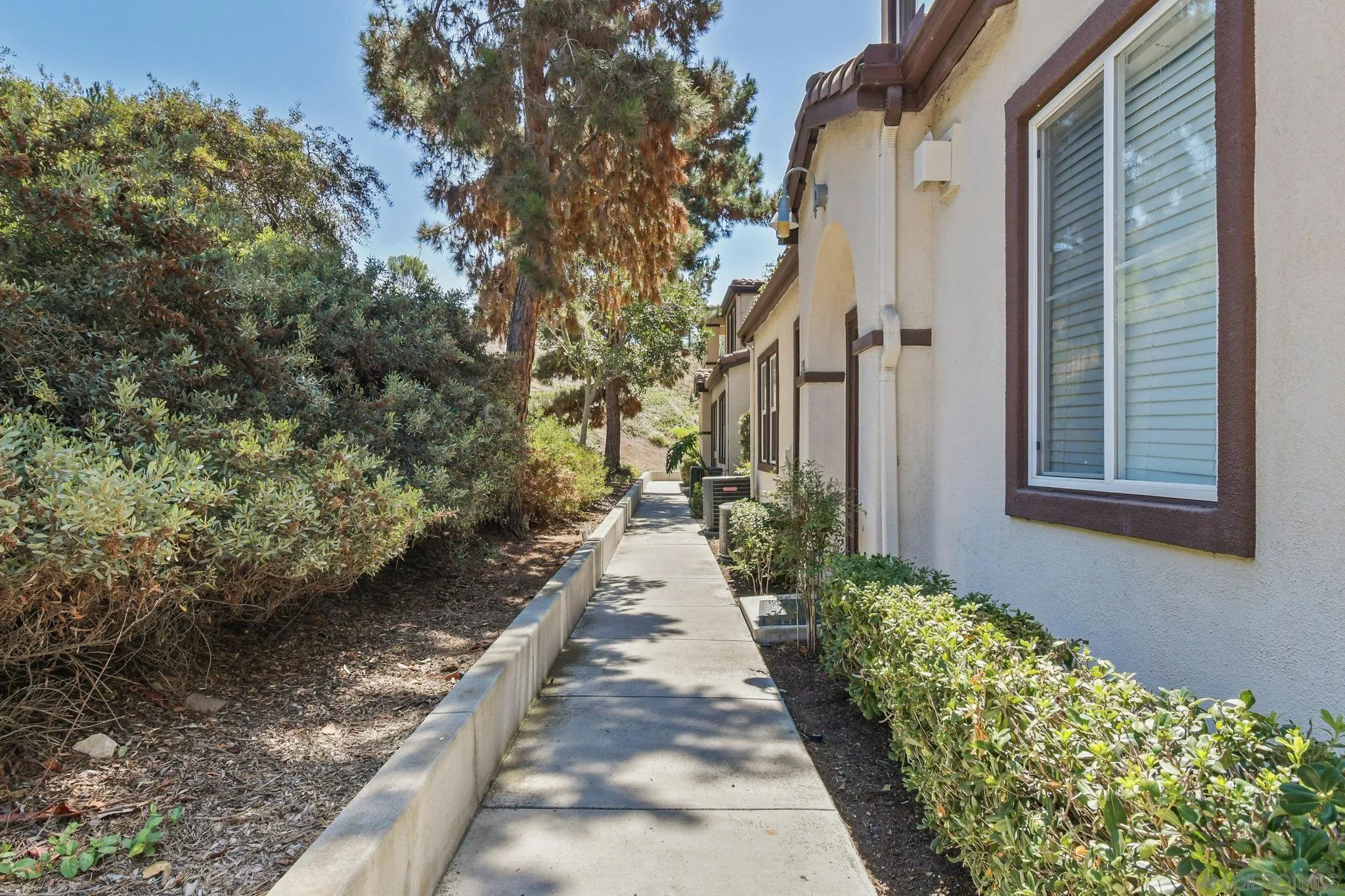 https://cdn.realtyfeed.com/cdn/127/250038284/48e5799304e315b43c7b5adc1c38b52d.webp