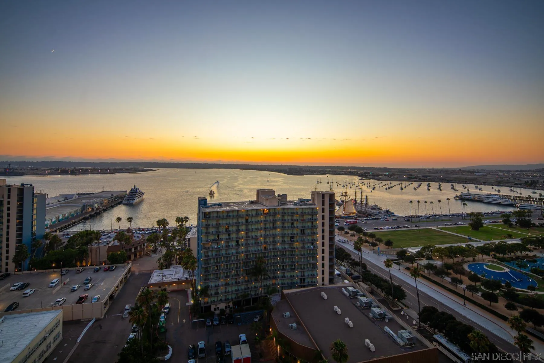 Photo #2: 250038287 Listing 