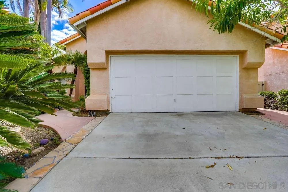 https://cdn.realtyfeed.com/cdn/127/250038289/16dc75cd595574b4410583a3849b522d.webp