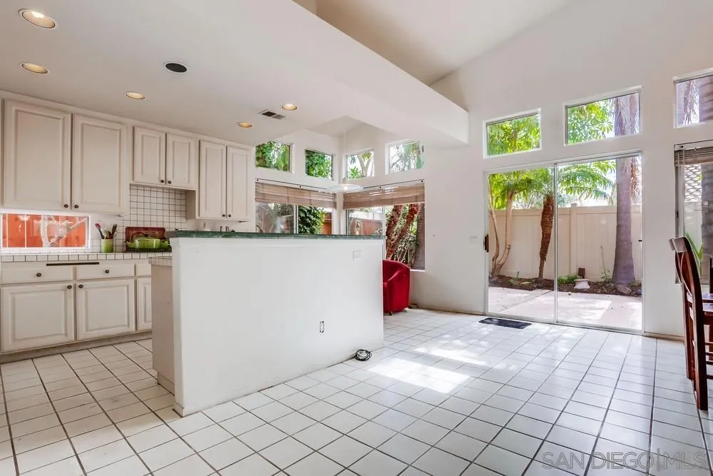 https://cdn.realtyfeed.com/cdn/127/250038289/7c236d94fa46ce51233fd9a7b76f04ad.webp