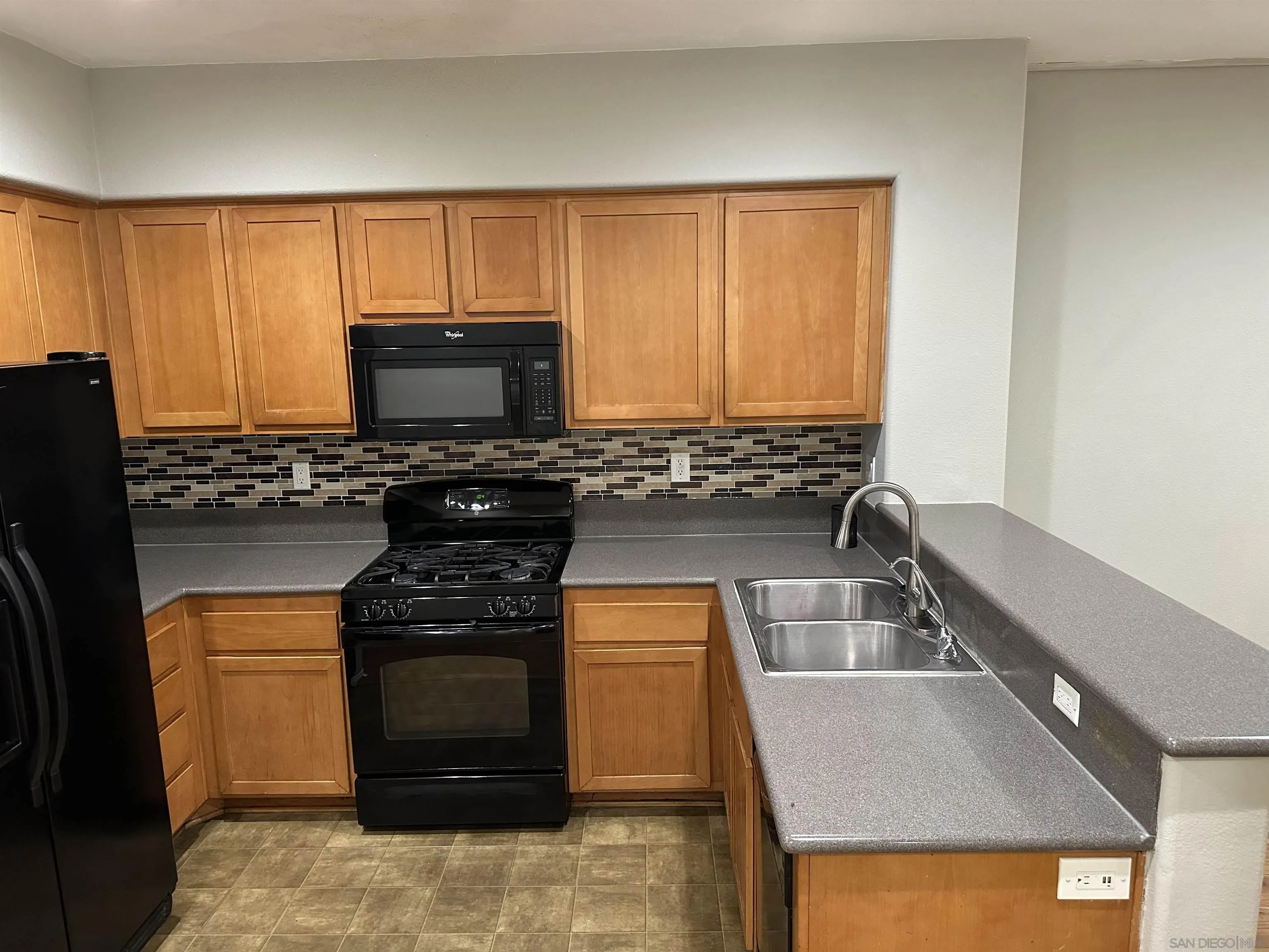 https://cdn.realtyfeed.com/cdn/127/250038297/ccced48d0c680a4a63389d1a6e6a0817.webp