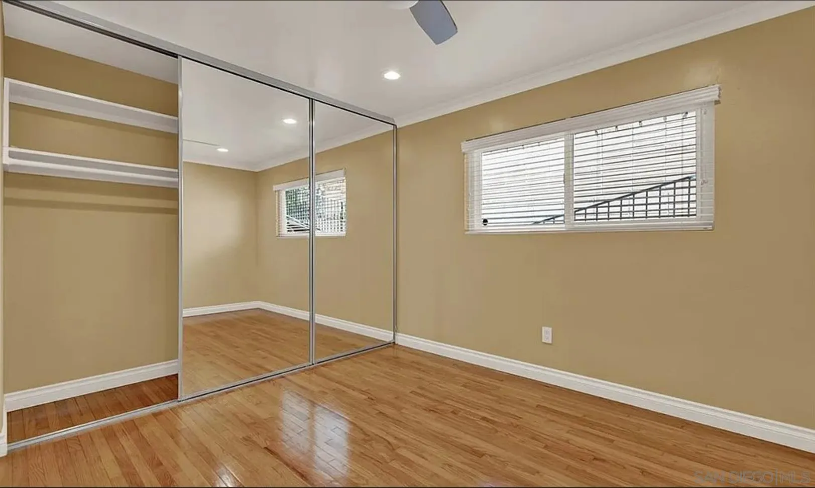 https://cdn.realtyfeed.com/cdn/127/250038298/d4cba735525873f01de1f291e271c97a.webp