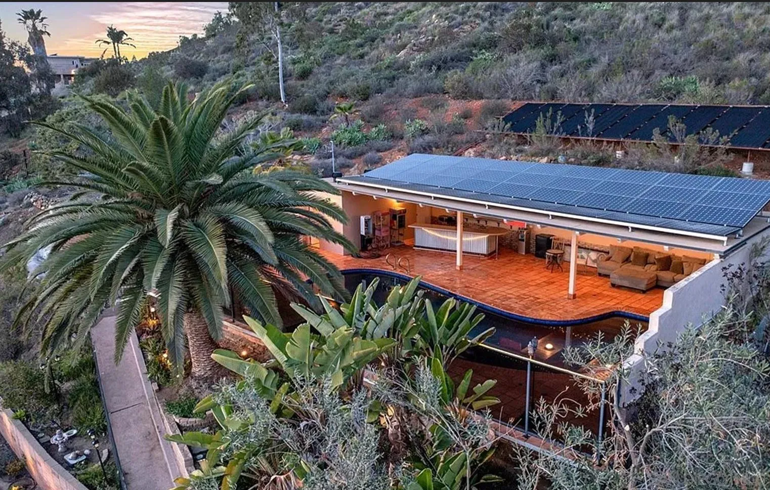https://cdn.realtyfeed.com/cdn/127/250038298/de9d2101e52b264ca2788f5b91291aee.webp