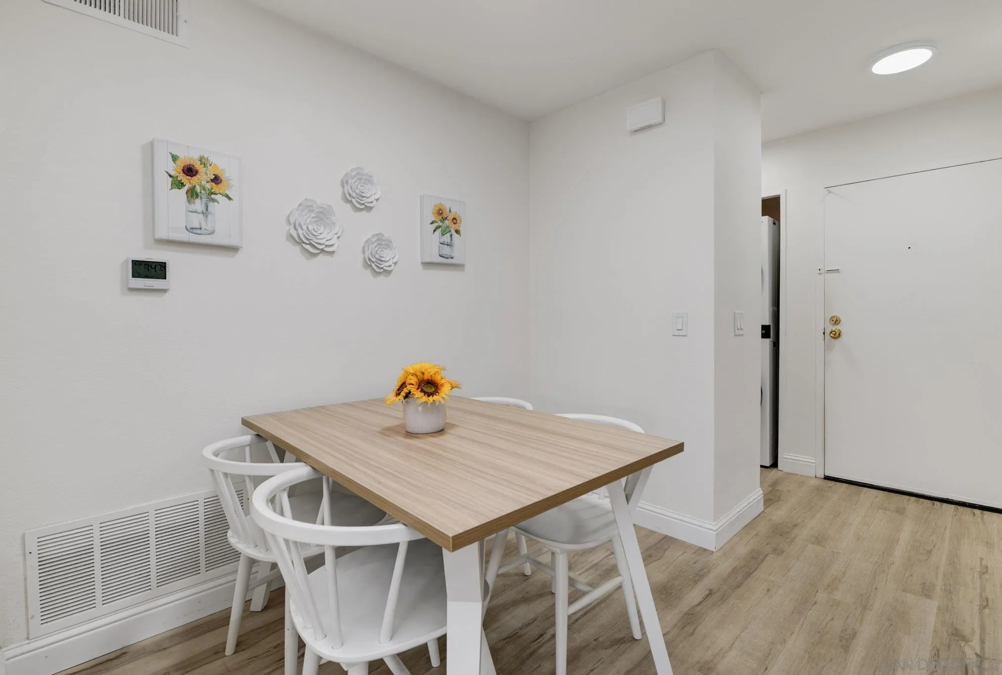 Photo #8: 250038299 Listing: Photo #8