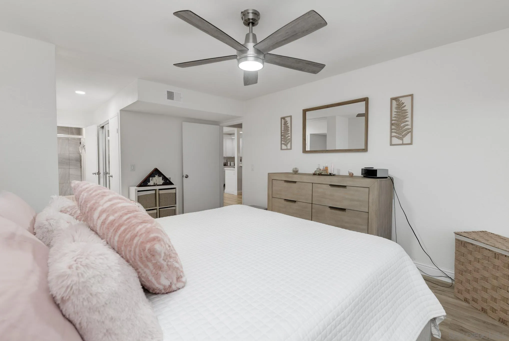 Photo #14: 250038299 Listing: Photo #14