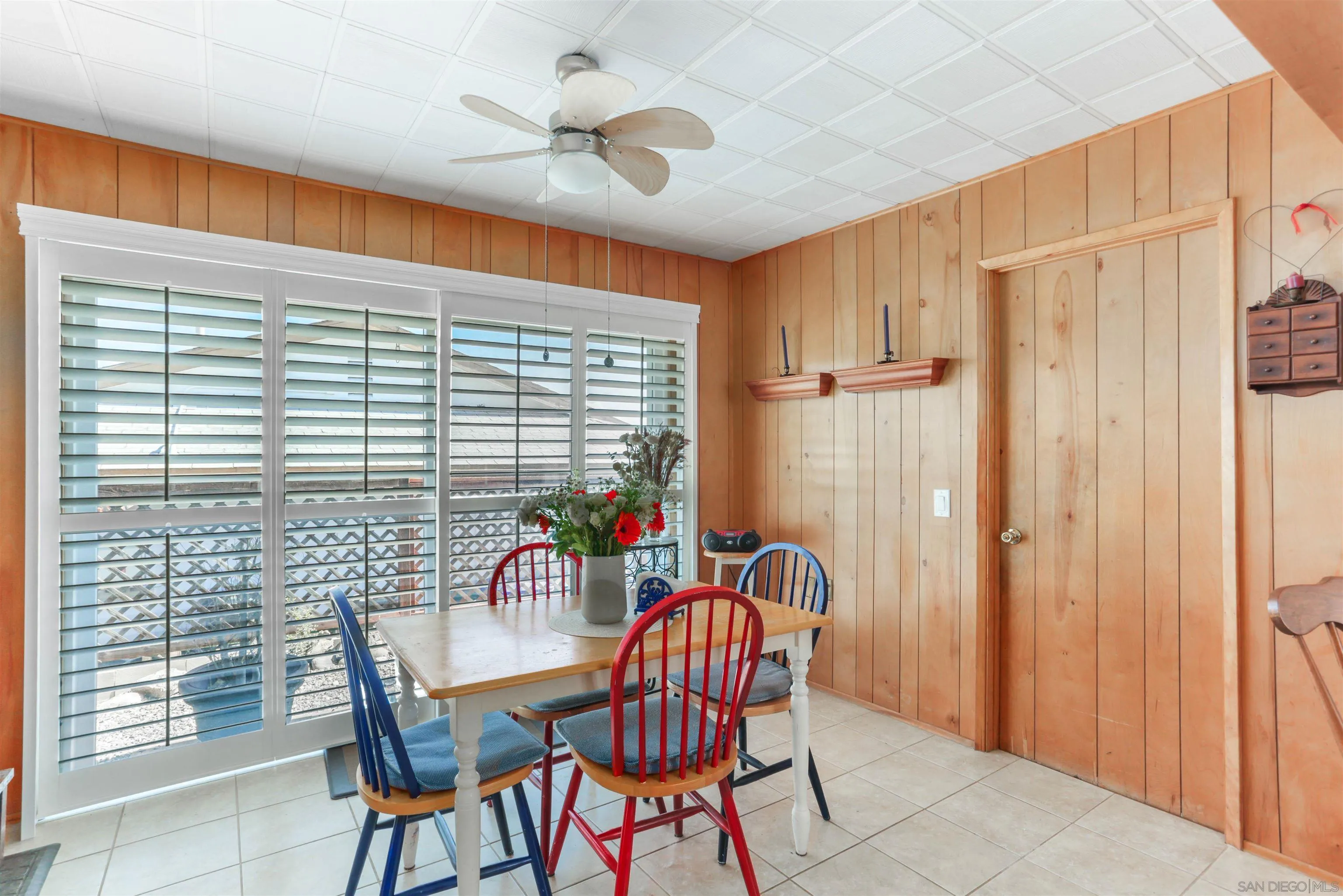 https://cdn.realtyfeed.com/cdn/127/250038303/ab077205efb12d44f0093228c66f2ede.webp