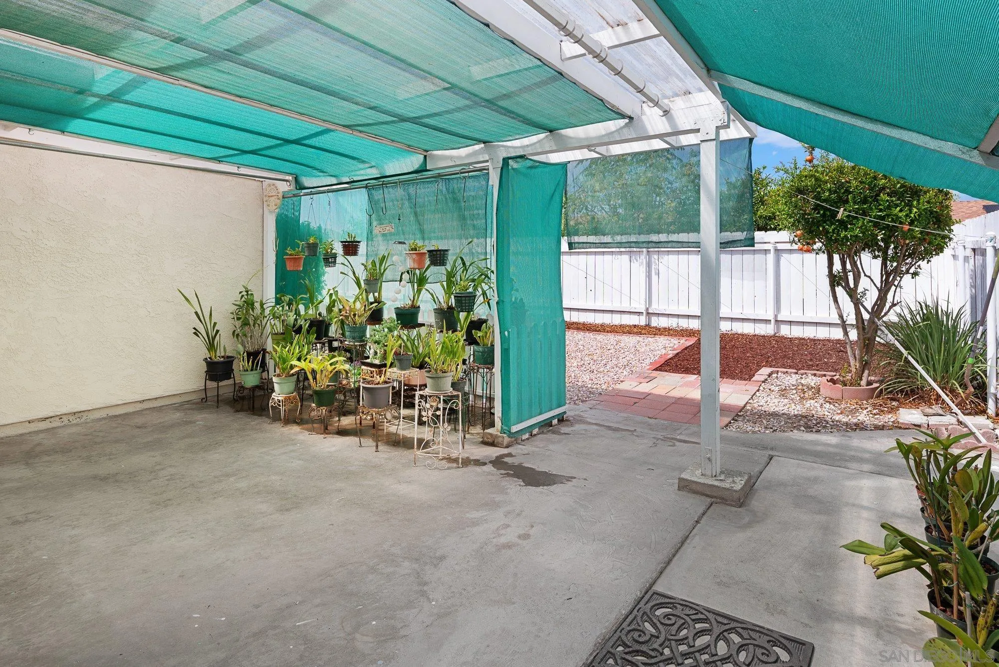 https://cdn.realtyfeed.com/cdn/127/250038304/118fb6265cb47f1b131e6ea1d29a93a2.webp