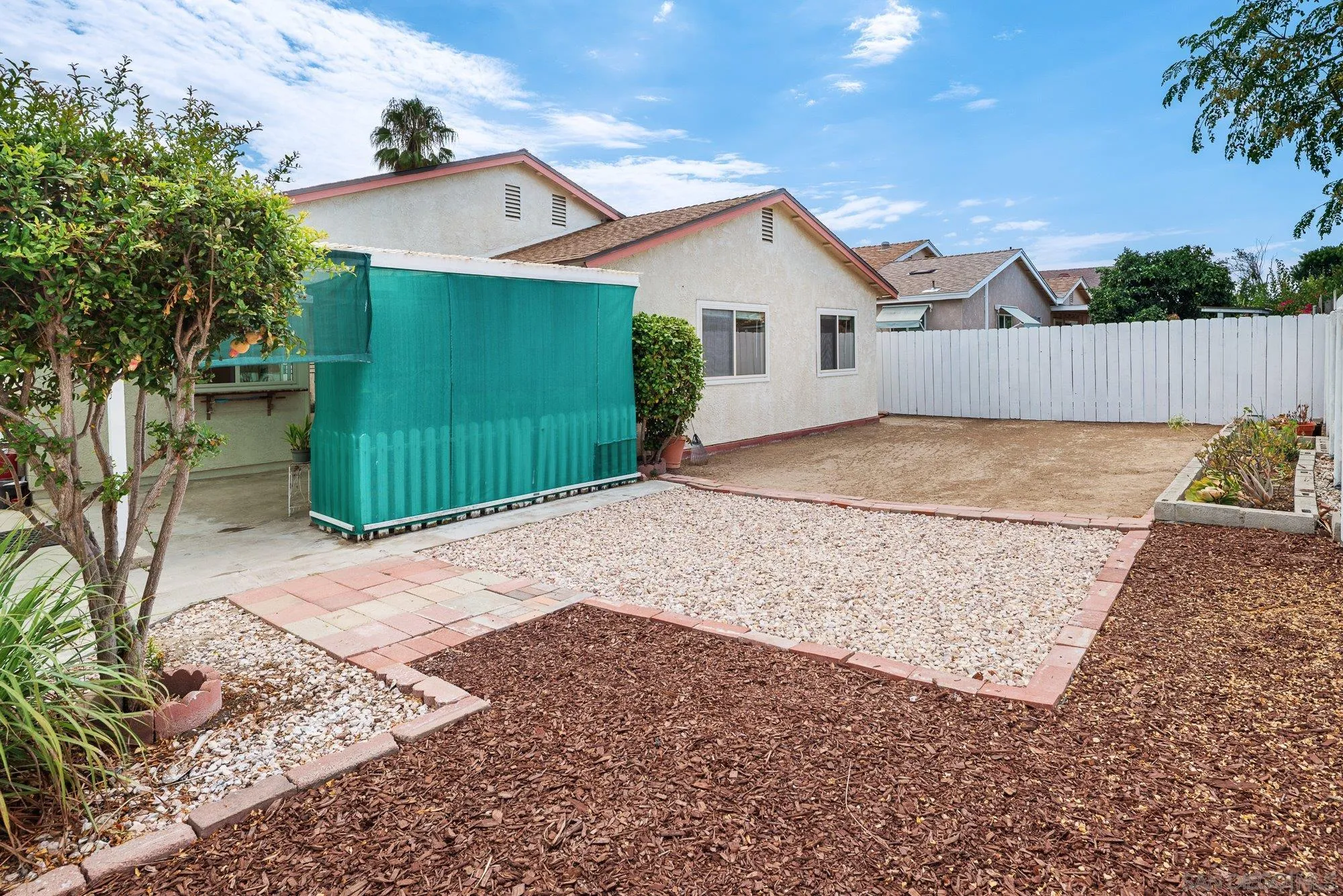 https://cdn.realtyfeed.com/cdn/127/250038304/47a79b7621dd3bc2dc62e6f093a51e75.webp